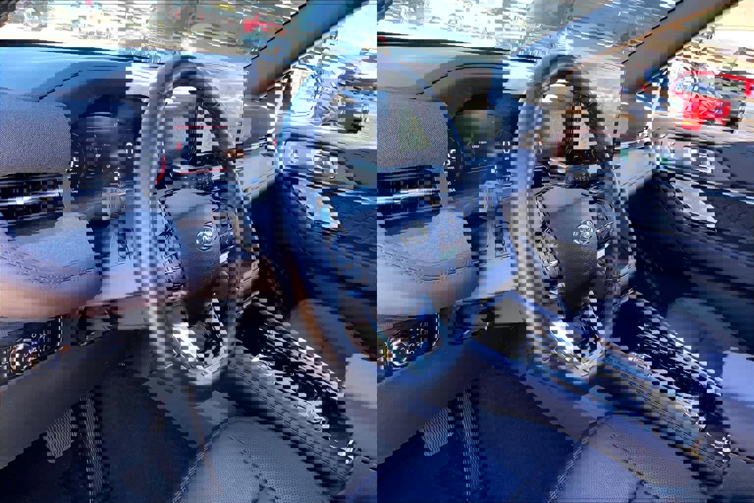 Used 2025 Ford Explorer Platinum w/ LUX Leather Package image 16