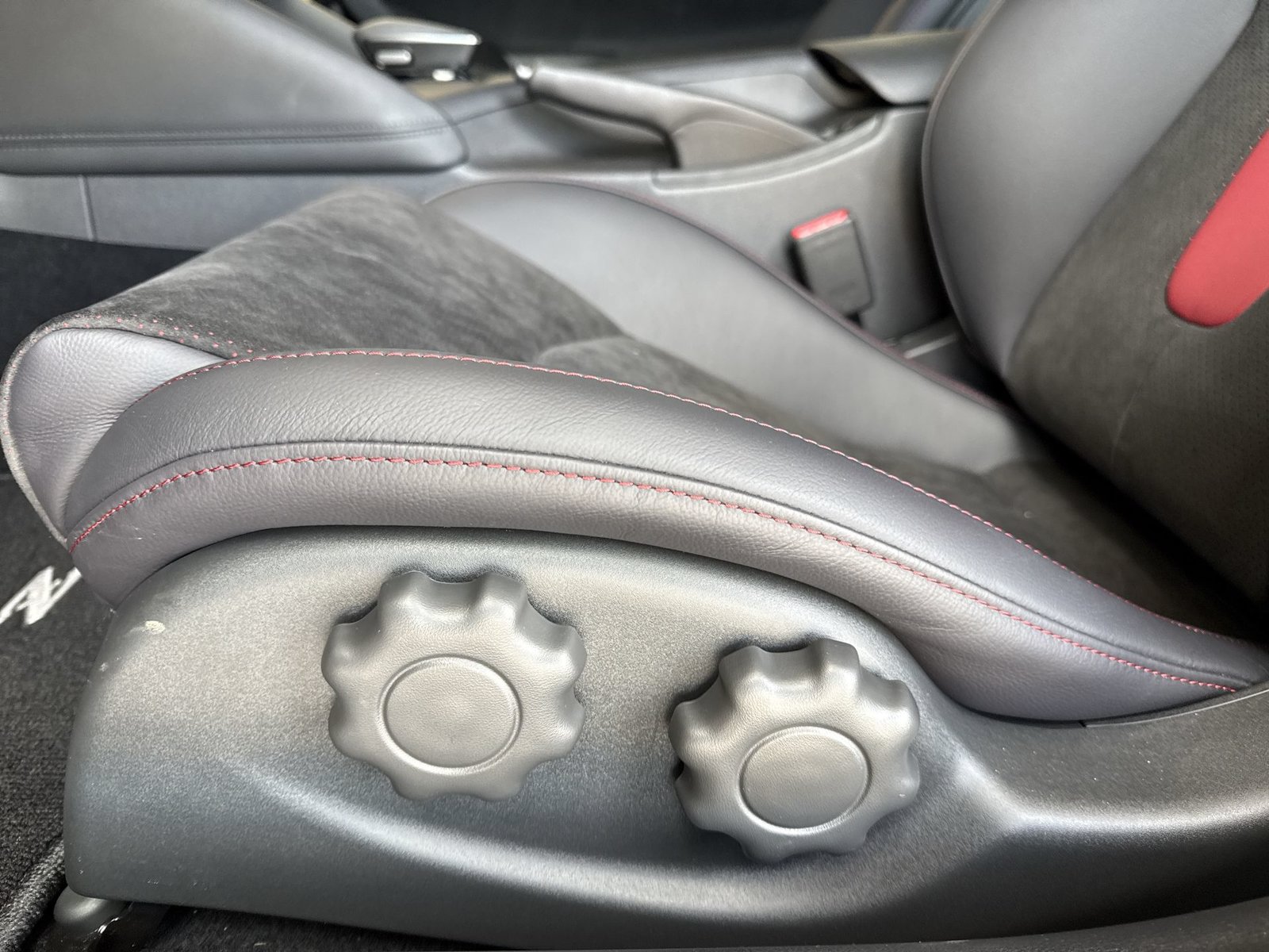 New 2026 Nissan Z Performance w/ Floor Mat Package RWD image 26