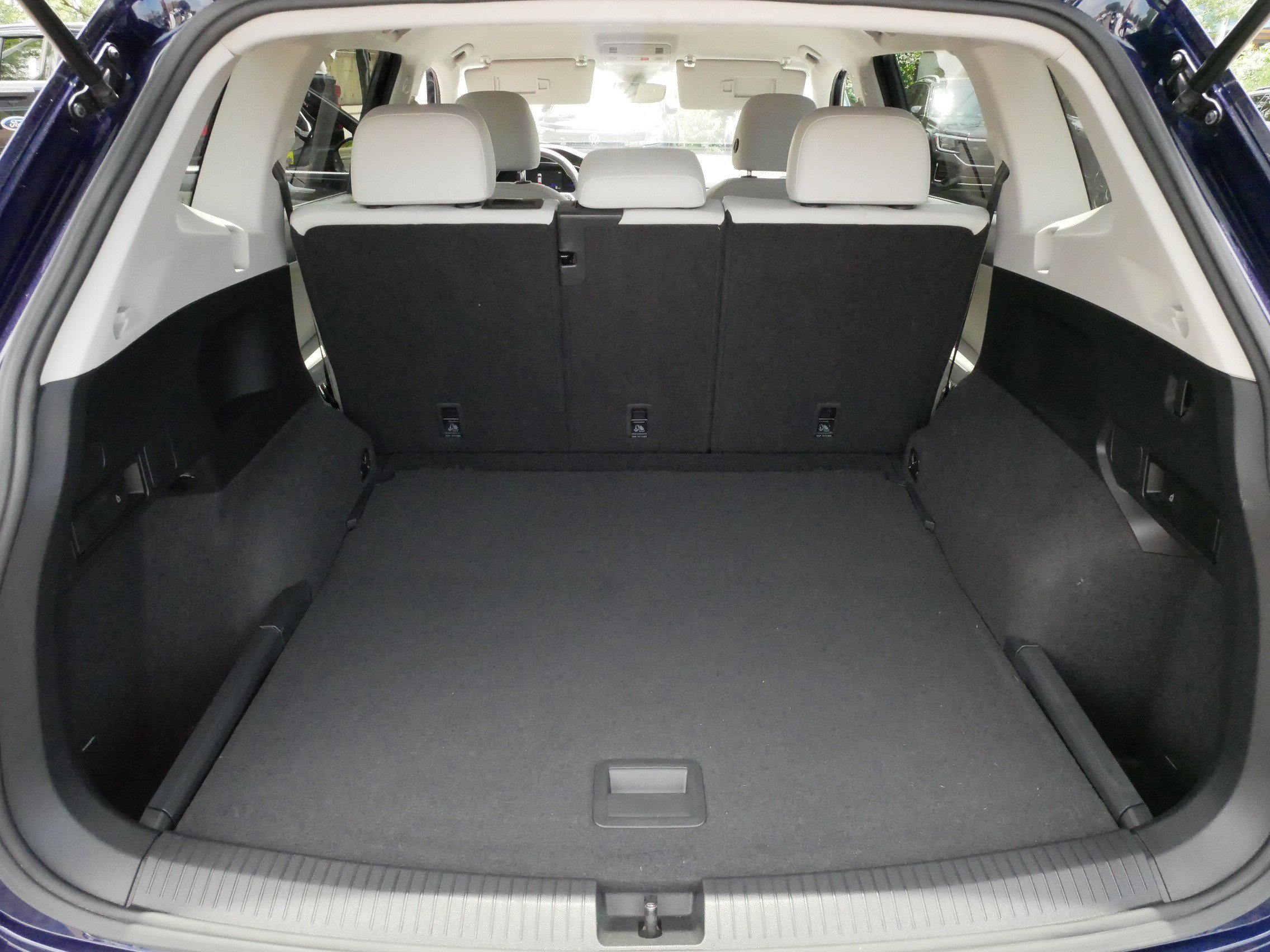 Certified 2023 Volkswagen Tiguan SE AWD/4WD image 18