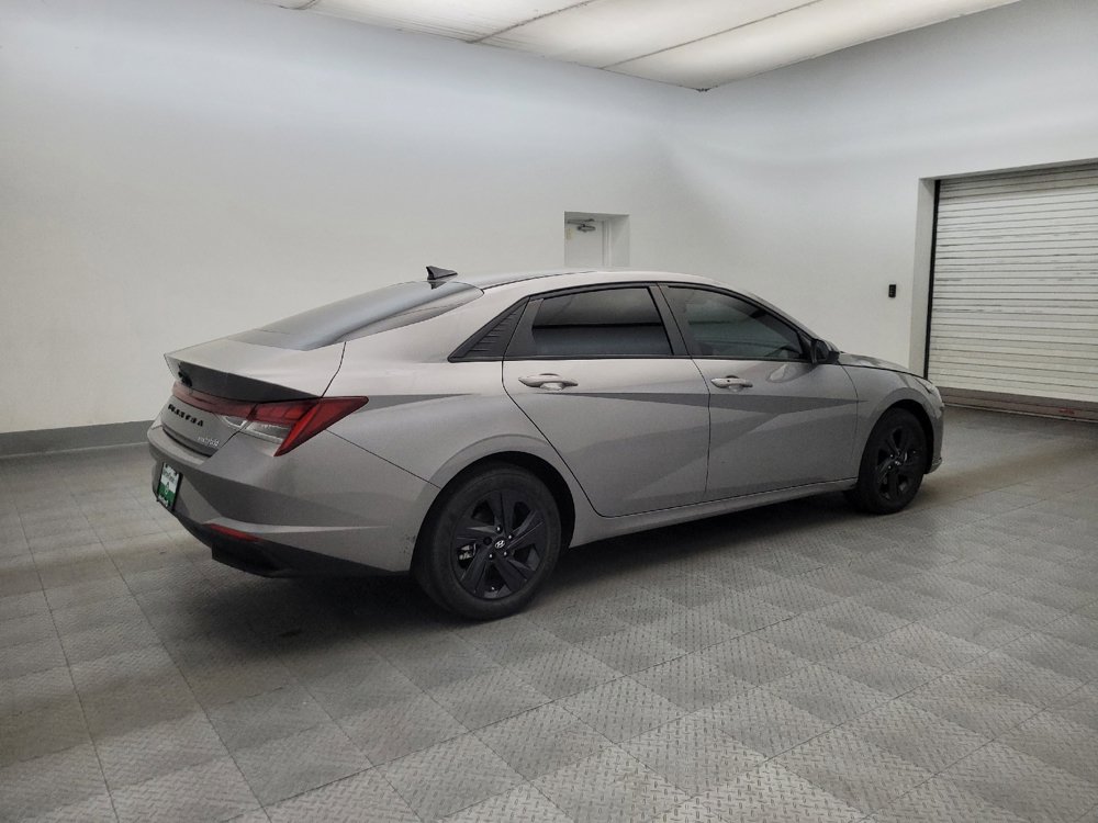 Used 2023 Hyundai Elantra Blue FWD image 10