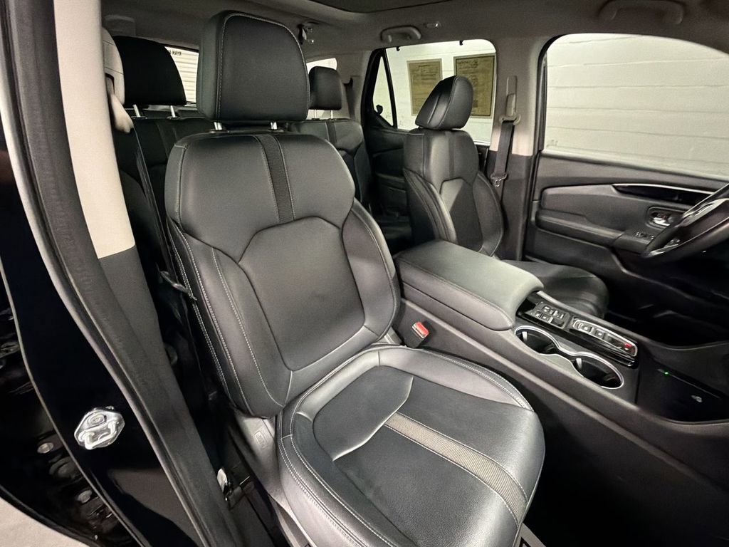 Used 2023 Honda Pilot Touring image 28