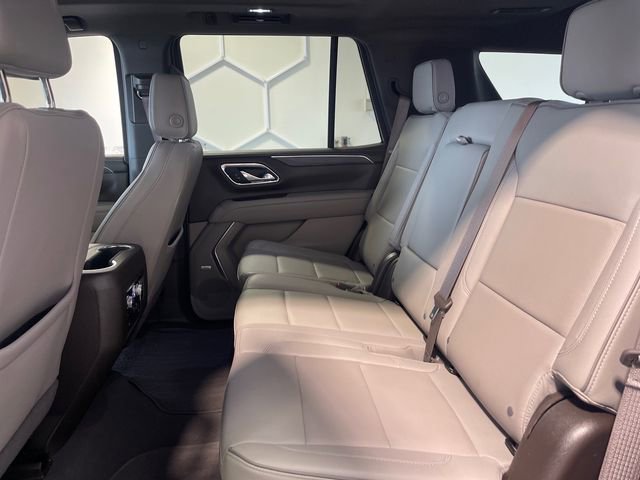 Used 2023 GMC Yukon SLT w/ SLT Premium Package RWD image 17