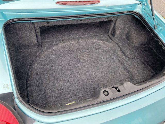 Used 2002 Ford Thunderbird image 21