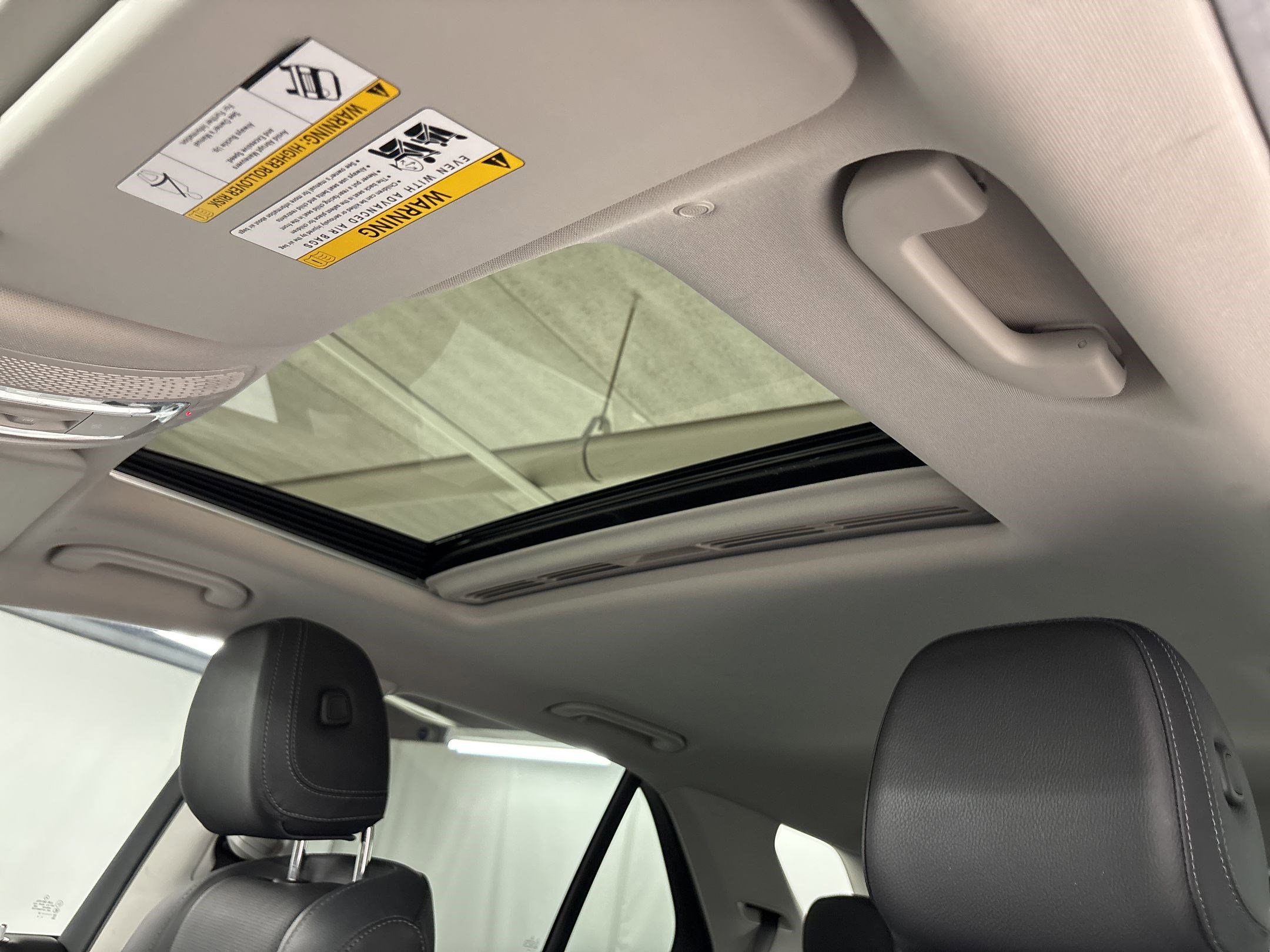 Used 2023 Mercedes-Benz GLE 450 4MATIC w/ Premium Package image 14