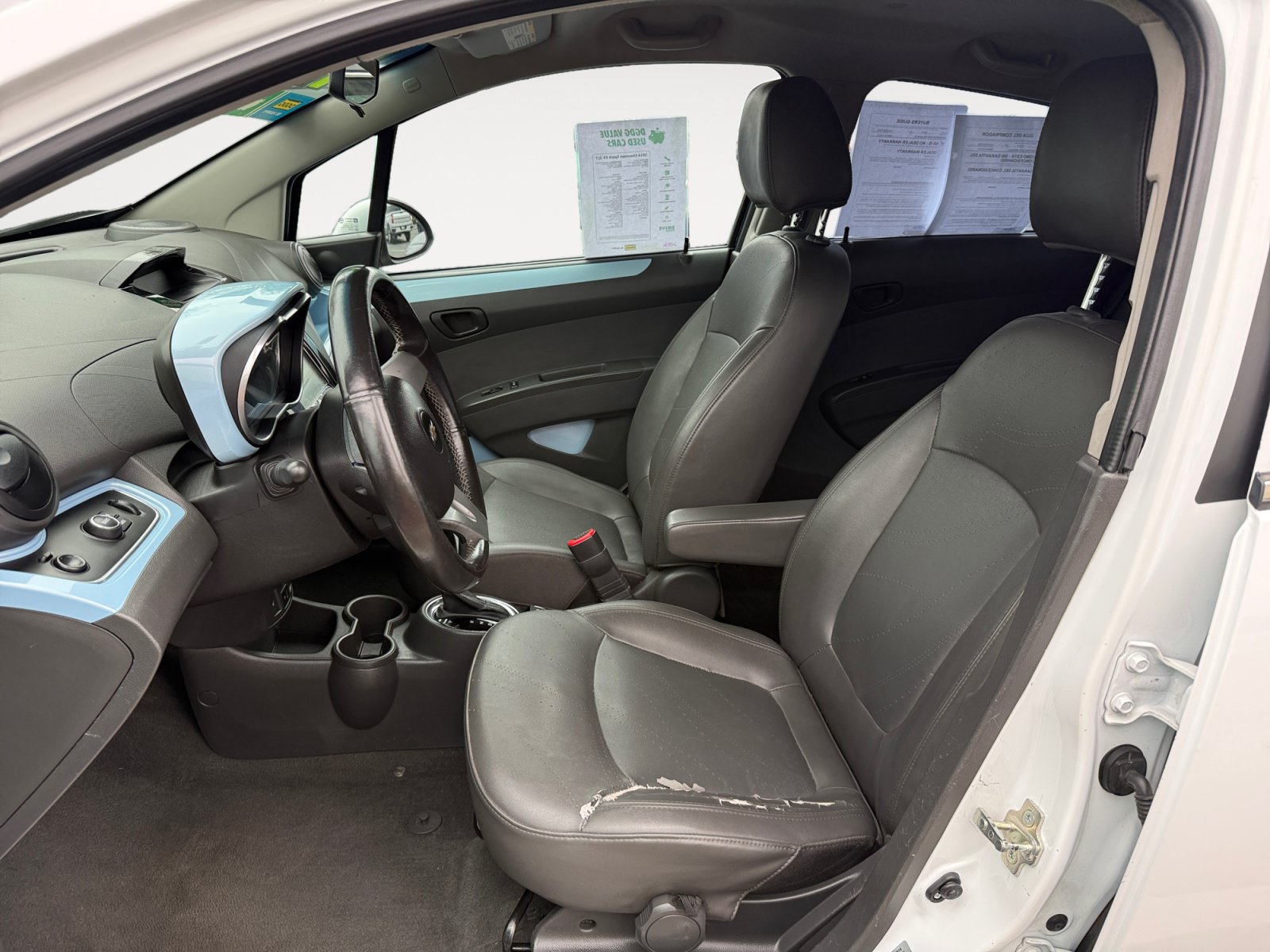 Used 2014 Chevrolet Spark LT FWD image 10