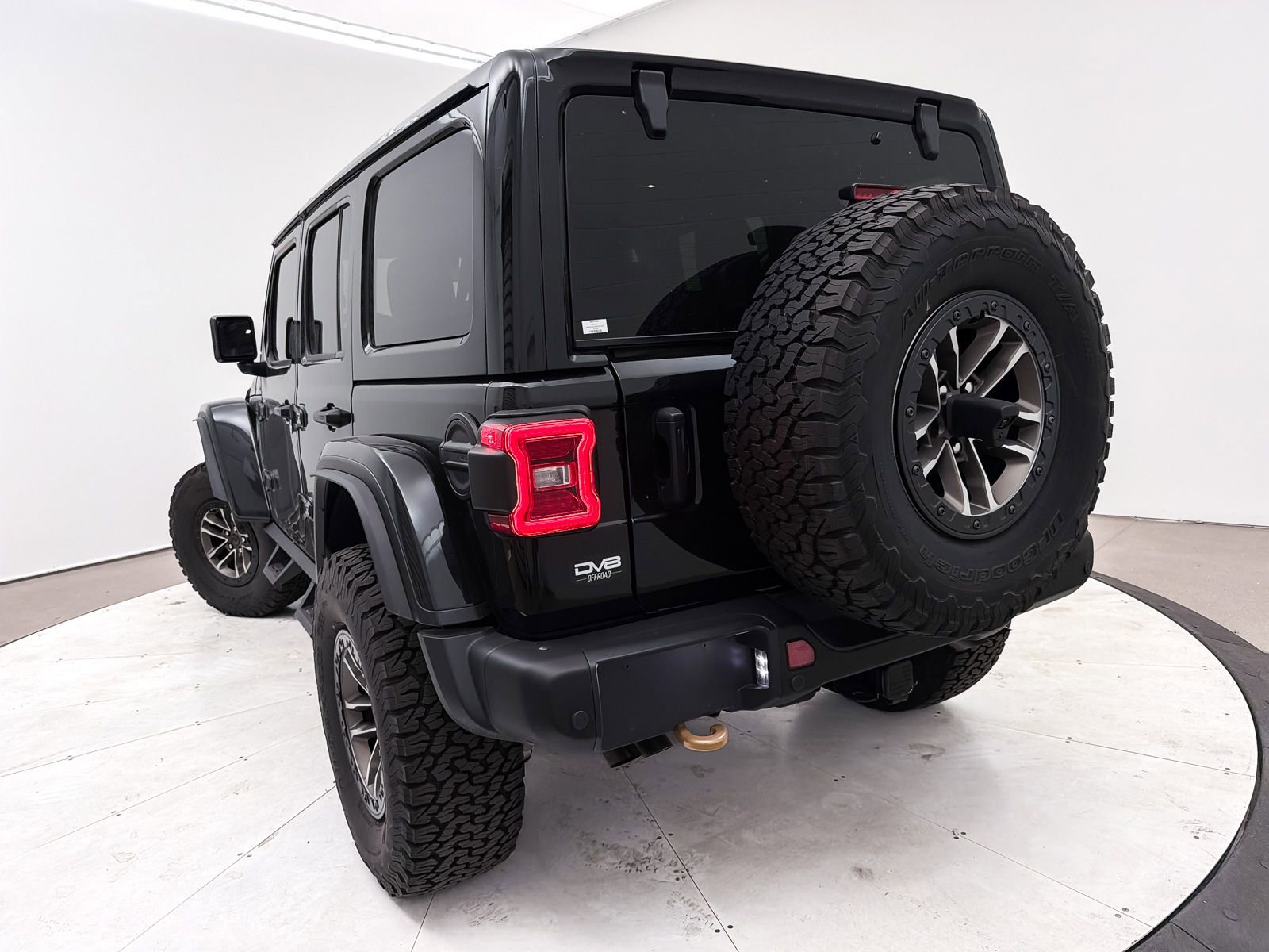 Used 2024 Jeep Wrangler Unlimited Rubicon 392 AWD/4WD image 9