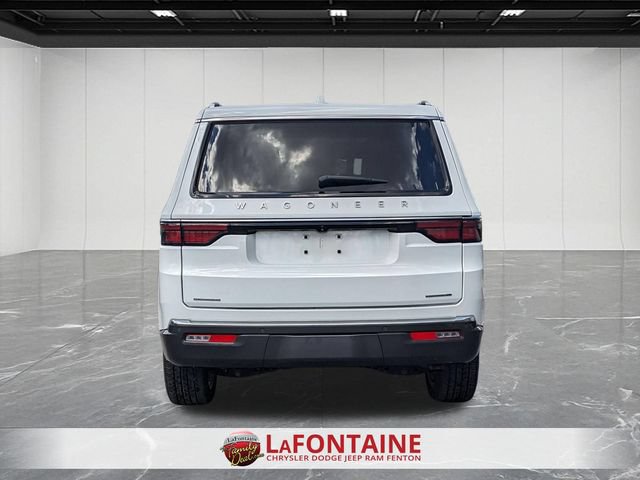 Used 2022 Jeep Wagoneer Series III w/ Premium Group I AWD/4WD image 4