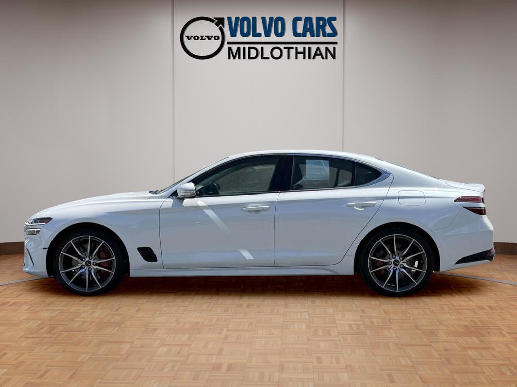 Used 2025 Genesis G70 2.5T image 23