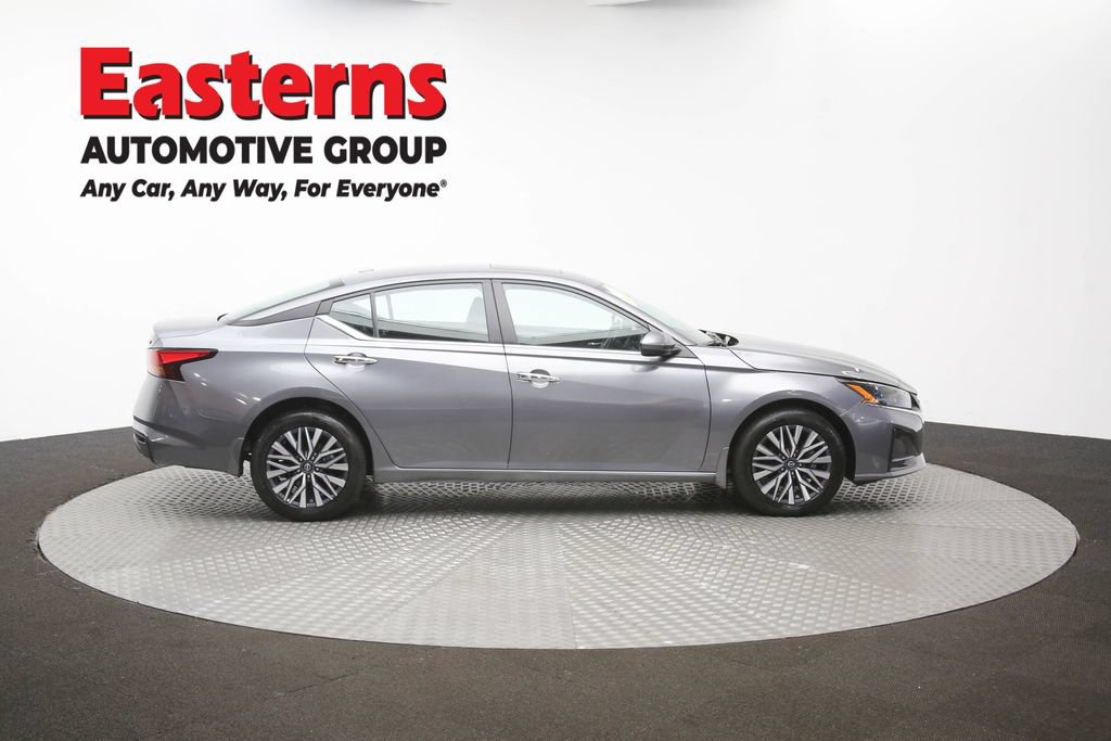 Used 2024 Nissan Altima 2.5 SV w/ SV Premium Package AWD/4WD image 41