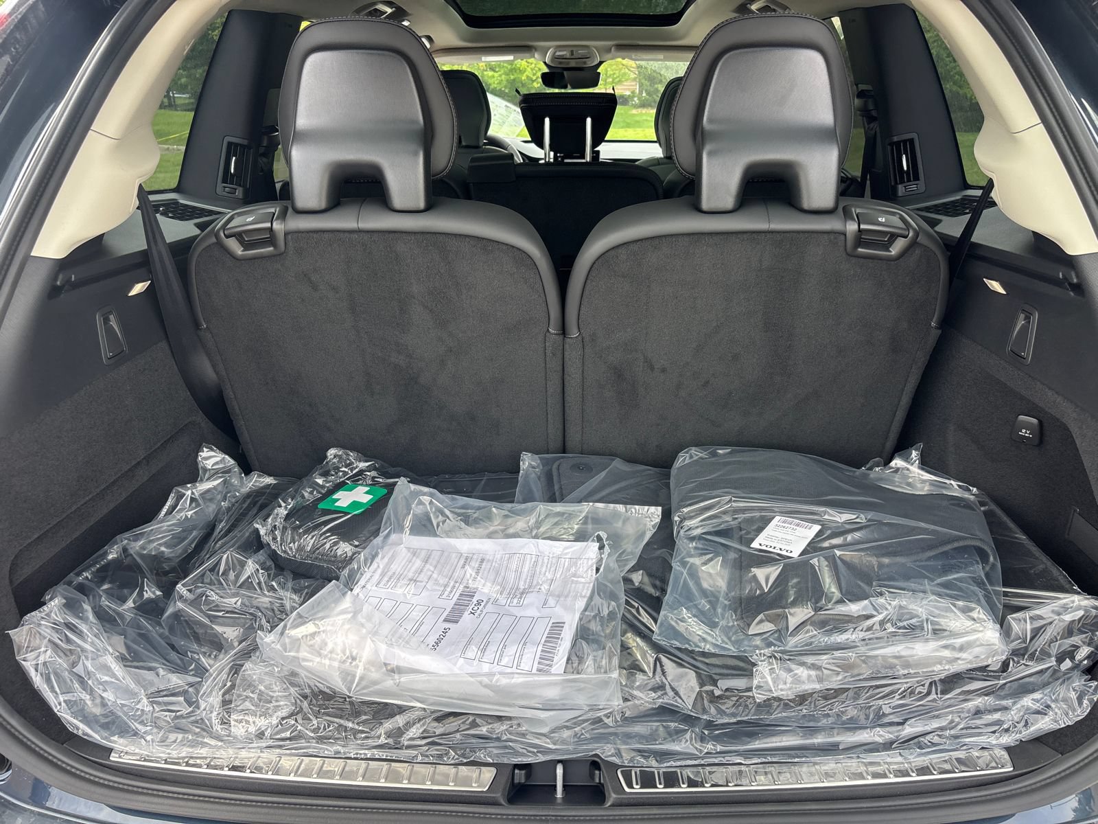 New 2026 Volvo XC90 B6 Ultra w/ Protection Package Premier AWD/4WD image 9