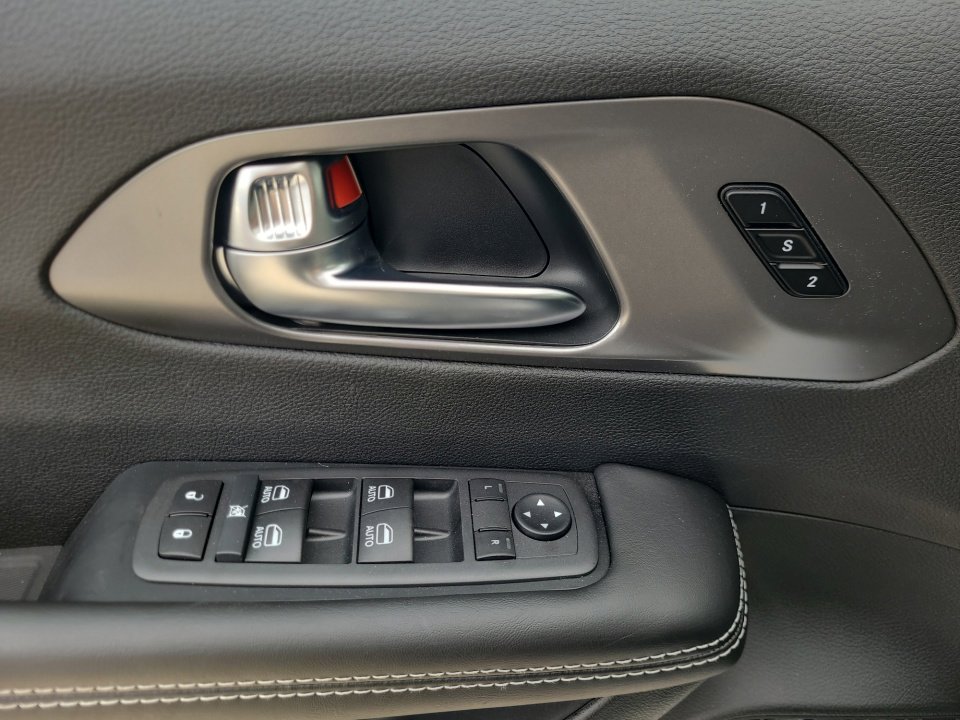 New 2026 Chrysler Pacifica Select image 32