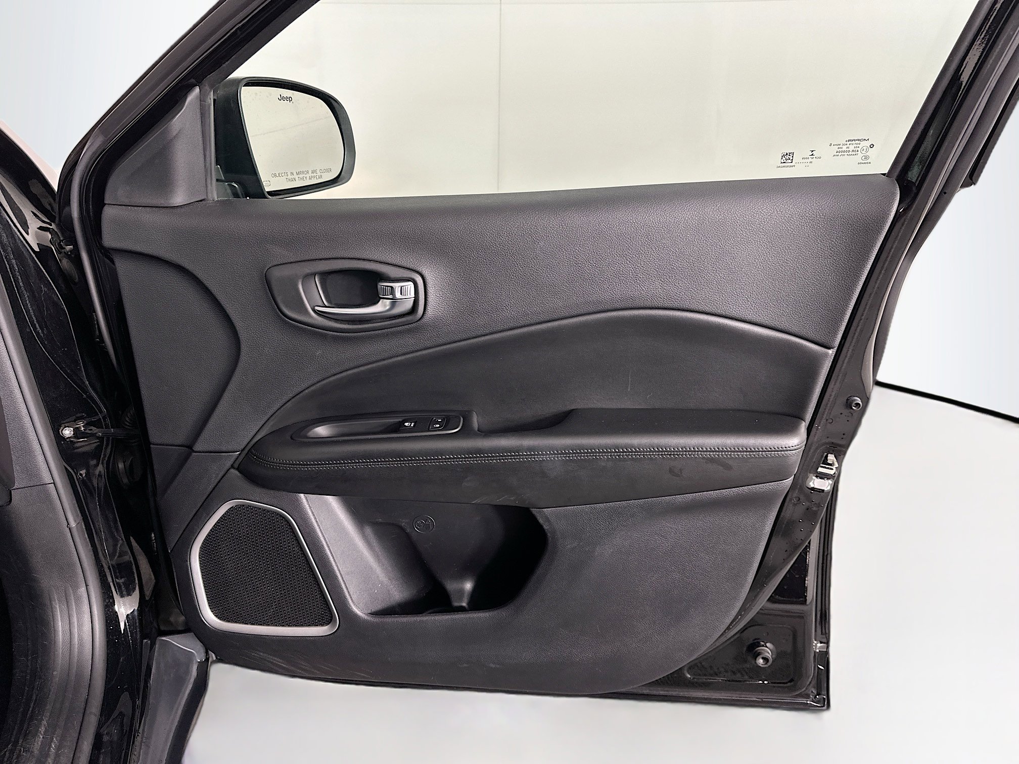 Used 2021 Jeep Compass Altitude image 30