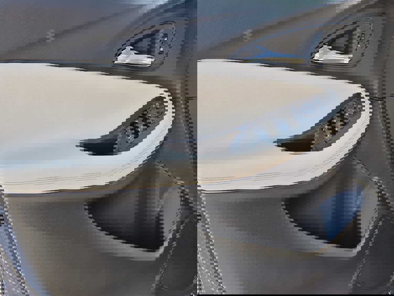 Used 2023 Buick Encore GX Preferred image 11