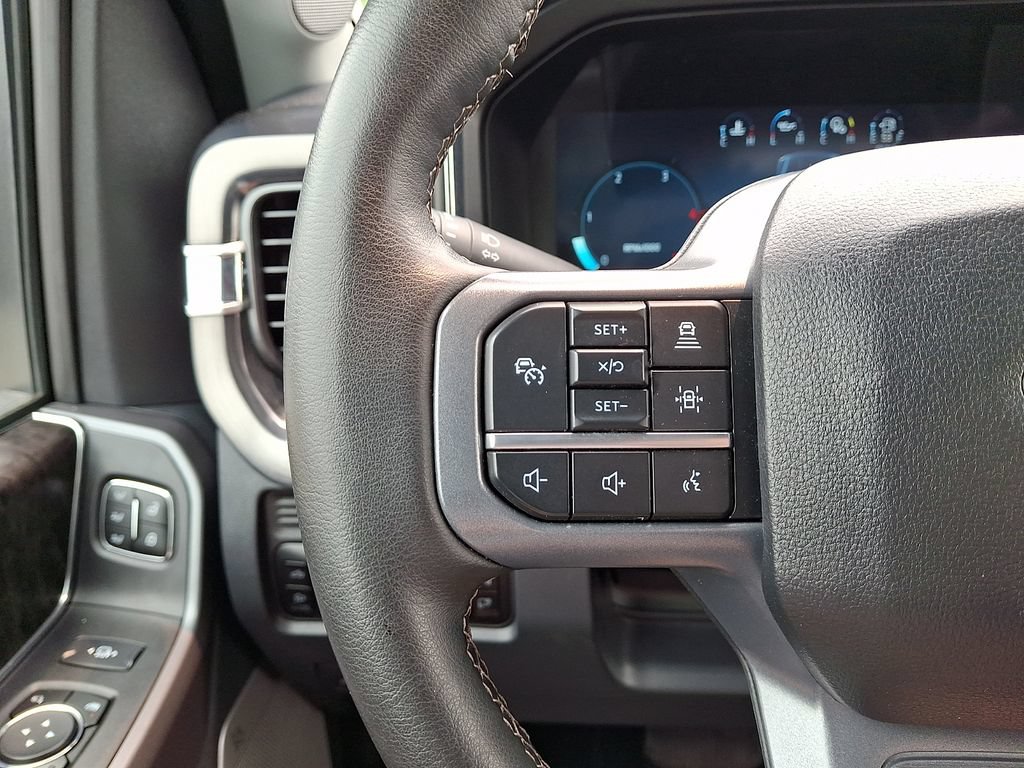 Used 2025 Ford F250 Lariat w/ Lariat Ultimate Package AWD/4WD image 22