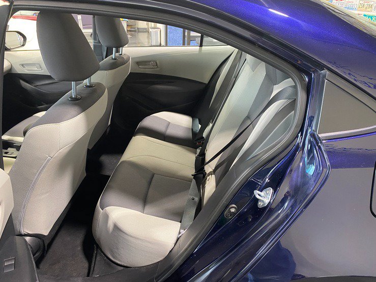 Used 2025 Toyota Corolla LE w/ LE Premium Package FWD image 16