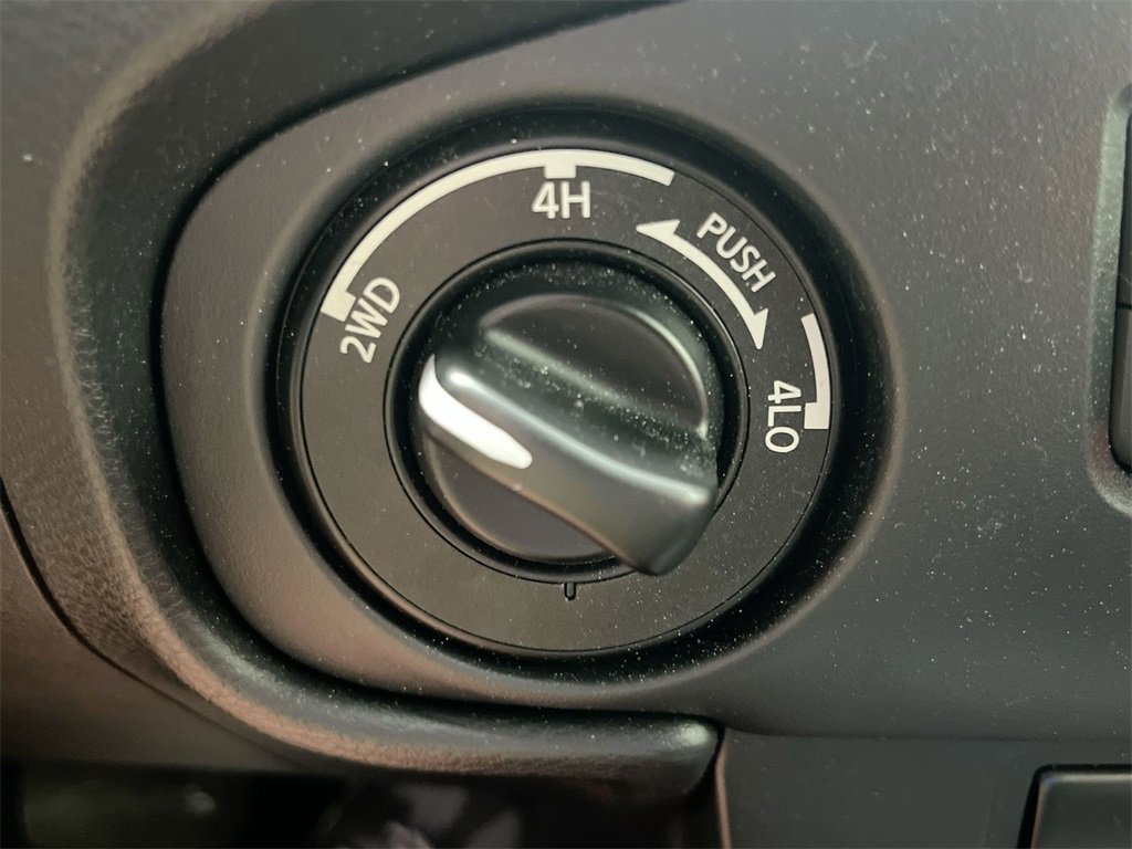 Used 2023 Nissan Frontier PRO-4X w/ Tow Package image 27