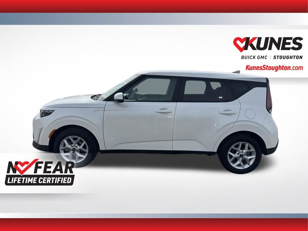 Used 2025 Kia Soul LX image 7