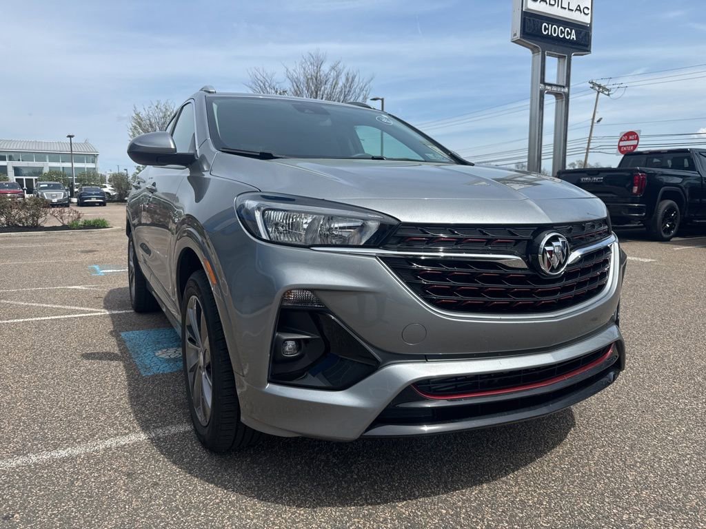 Used 2023 Buick Encore GX Select w/ Sport Touring Package image 2