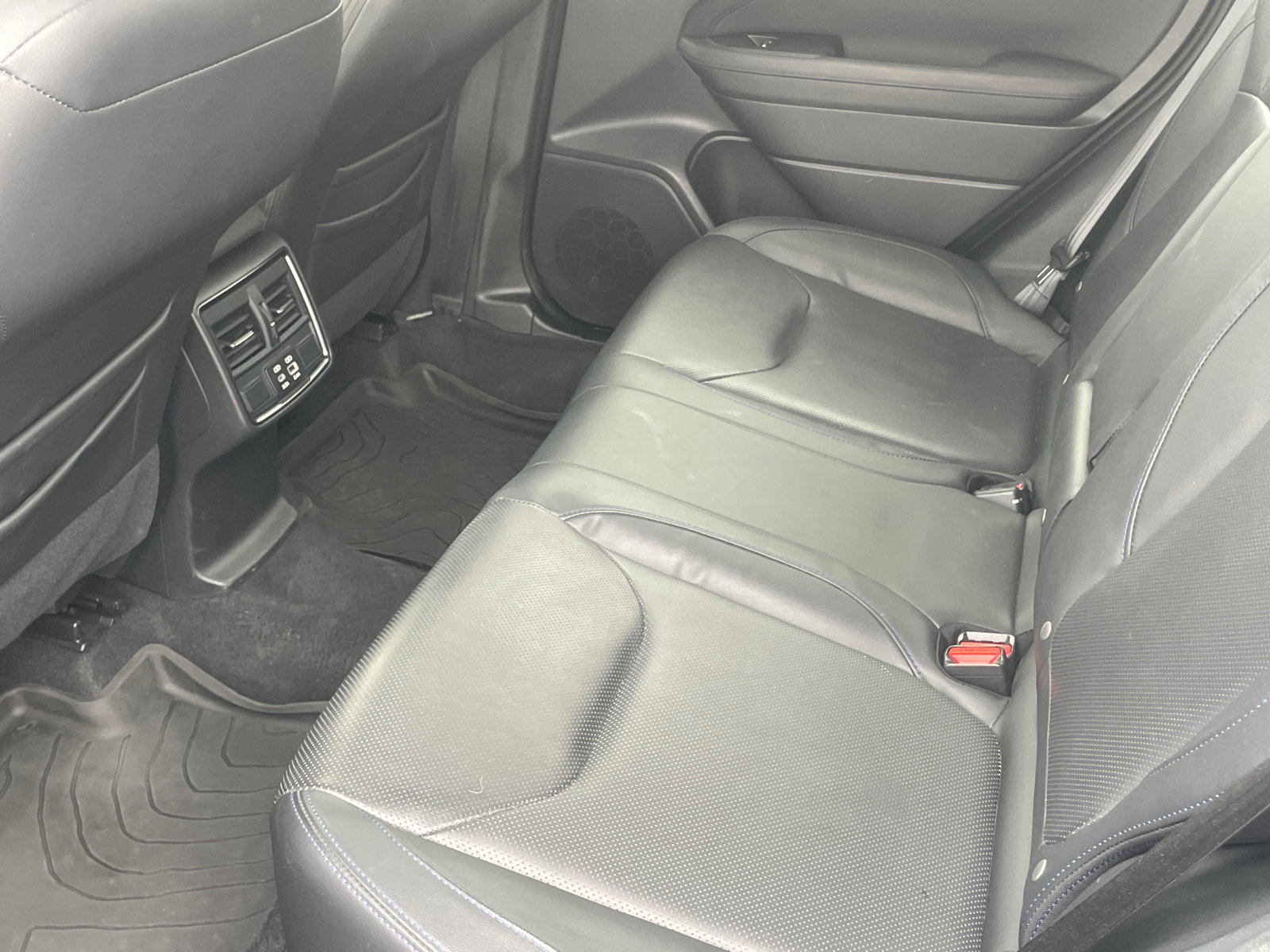 Used 2025 Subaru Forester Limited AWD/4WD image 23
