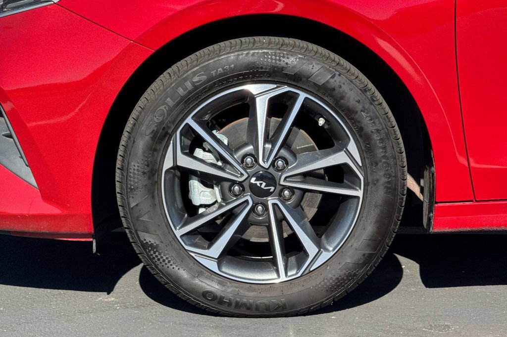 Used 2024 Kia Forte LXS image 15