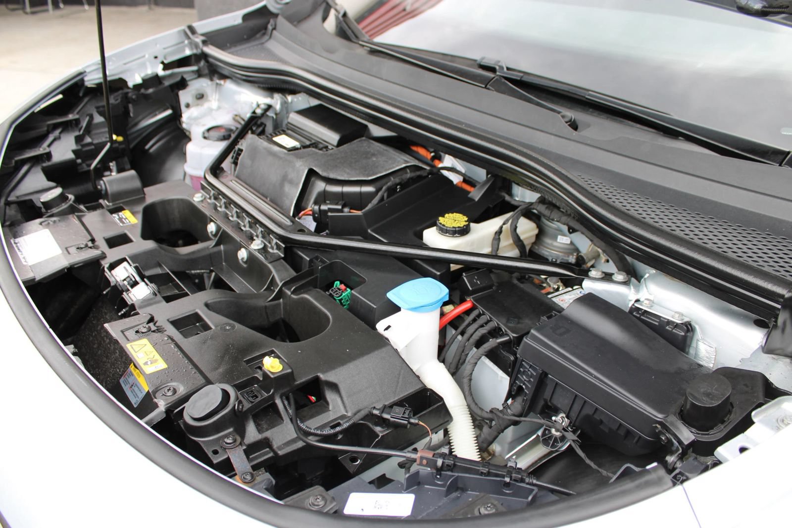 Used 2021 Volkswagen ID.4 Pro RWD image 30