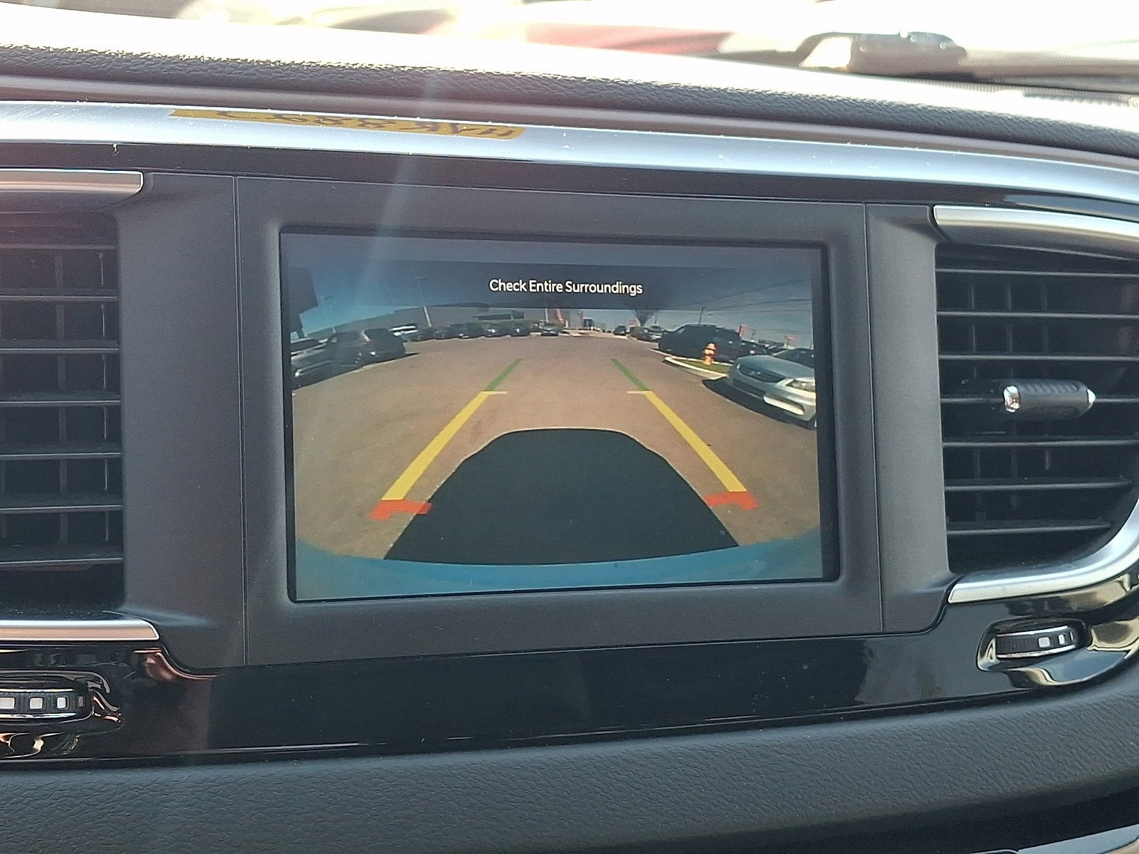 Used 2023 Chrysler Voyager LX FWD image 18
