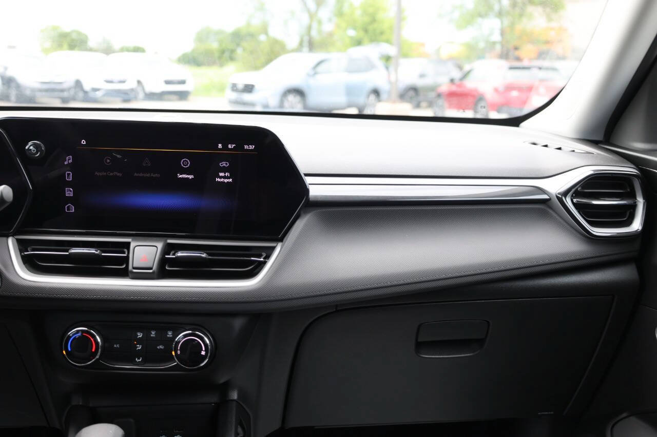 Used 2026 Chevrolet TrailBlazer LS w/ LS Convenience Package AWD/4WD image 24