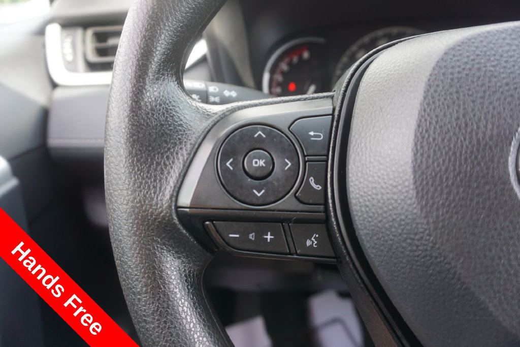 Certified 2025 Toyota RAV4 XLE AWD/4WD image 4