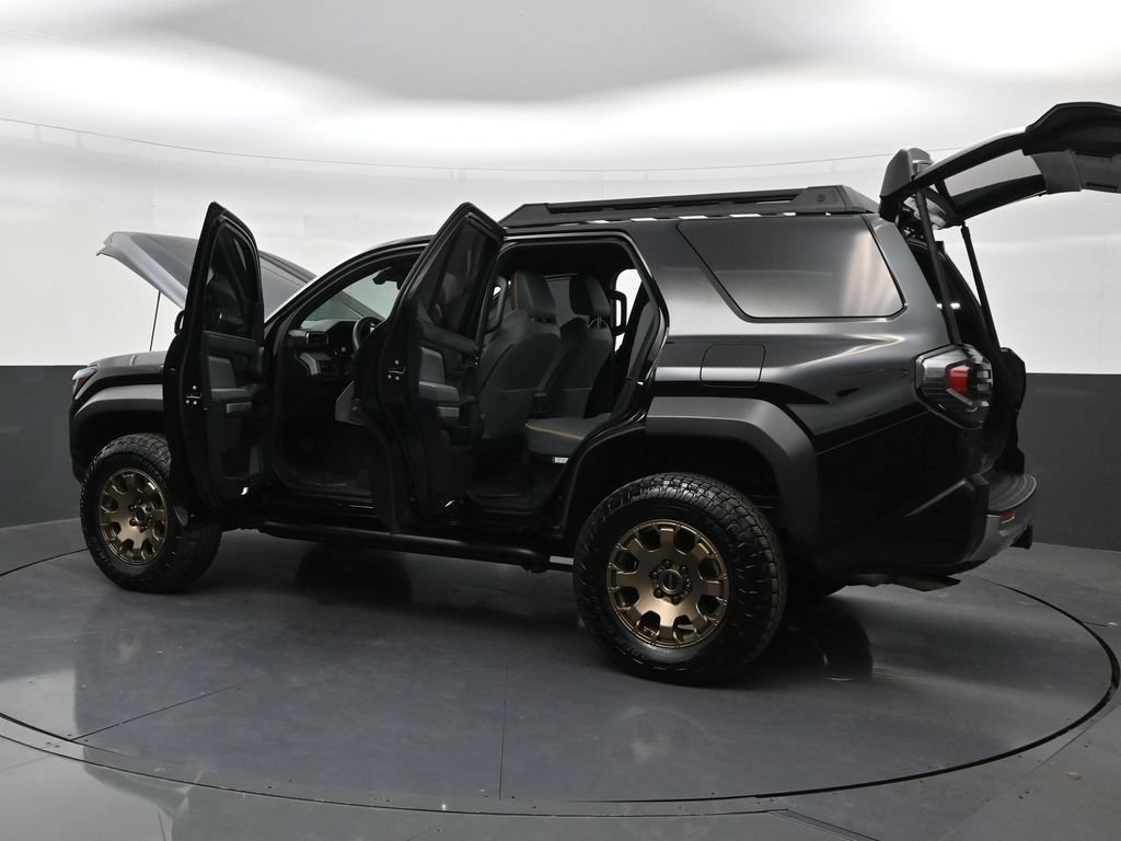Used 2025 Toyota 4Runner Trailhunter AWD/4WD image 30