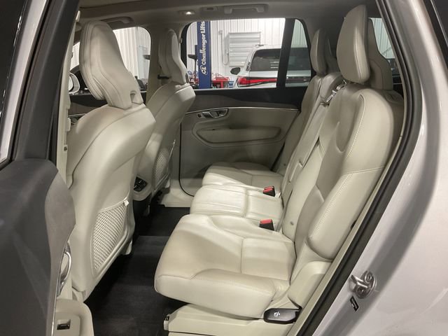 Used 2023 Volvo XC90 B5 Plus image 9