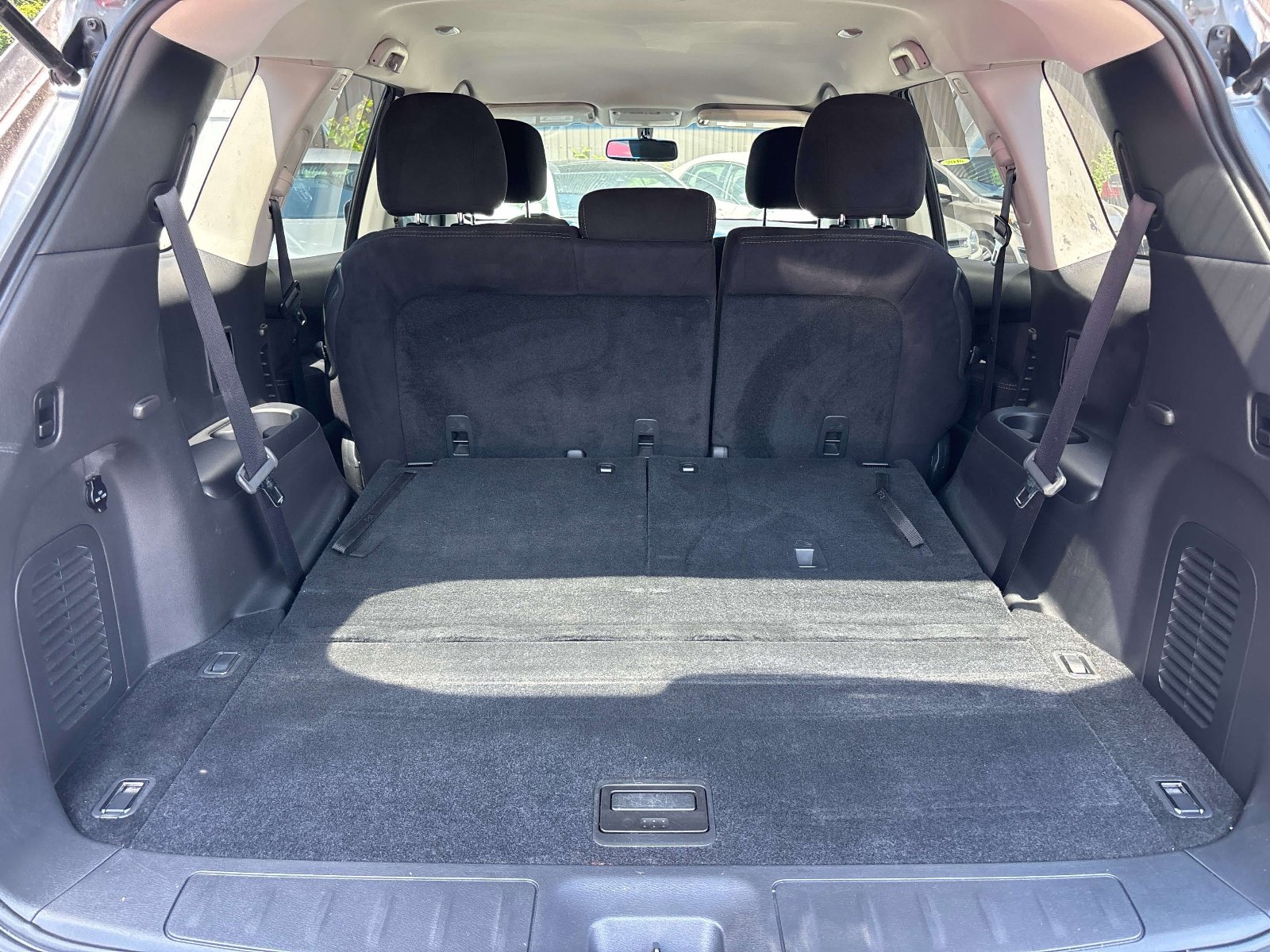 Used 2015 Nissan Pathfinder SV FWD image 11
