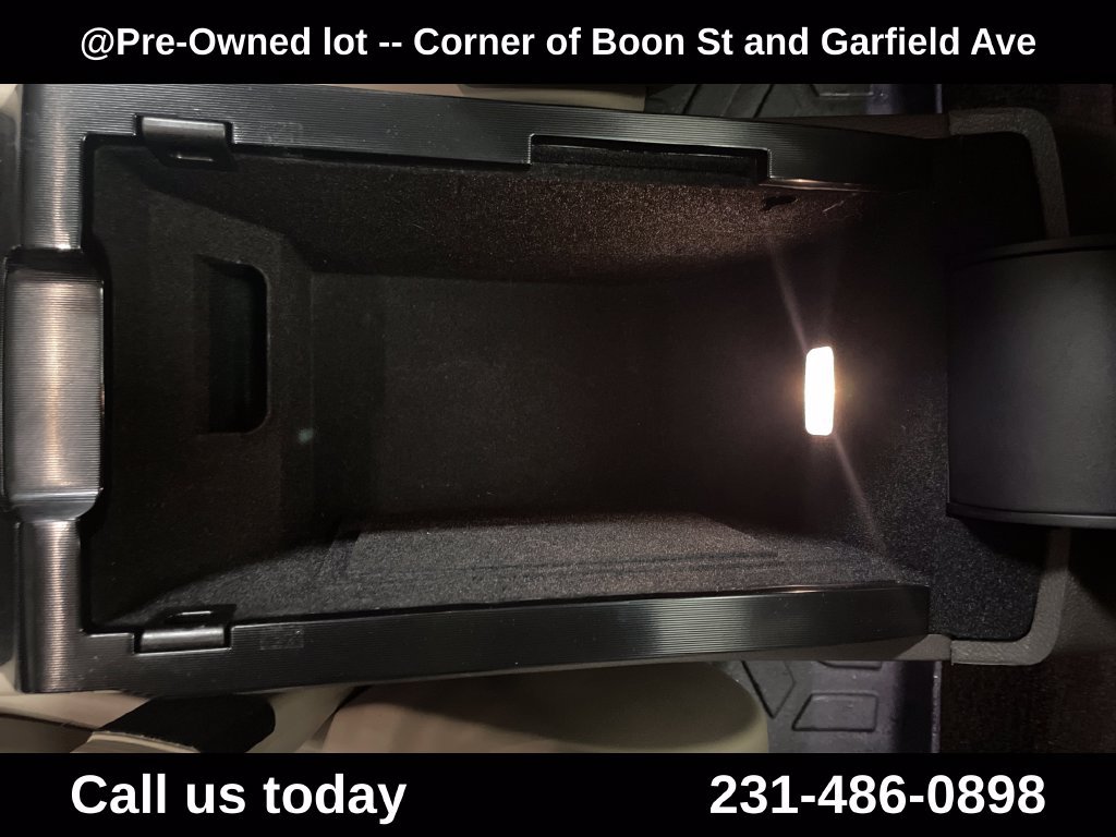 Used 2021 Lincoln Corsair AWD w/ Premium Package image 23