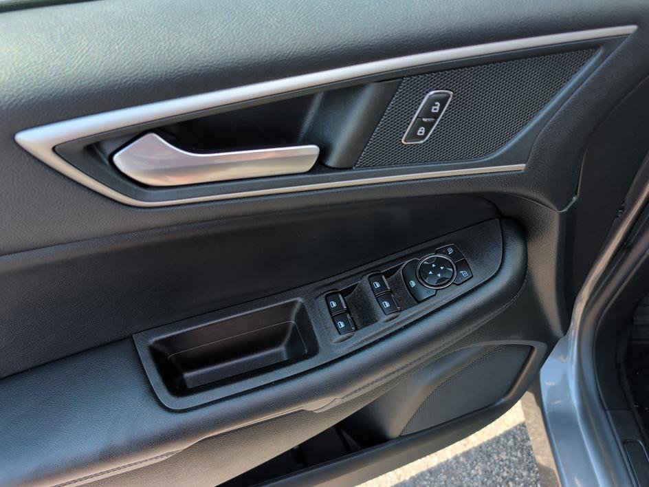Used 2023 Ford Edge SEL w/ Convenience Package AWD/4WD image 17