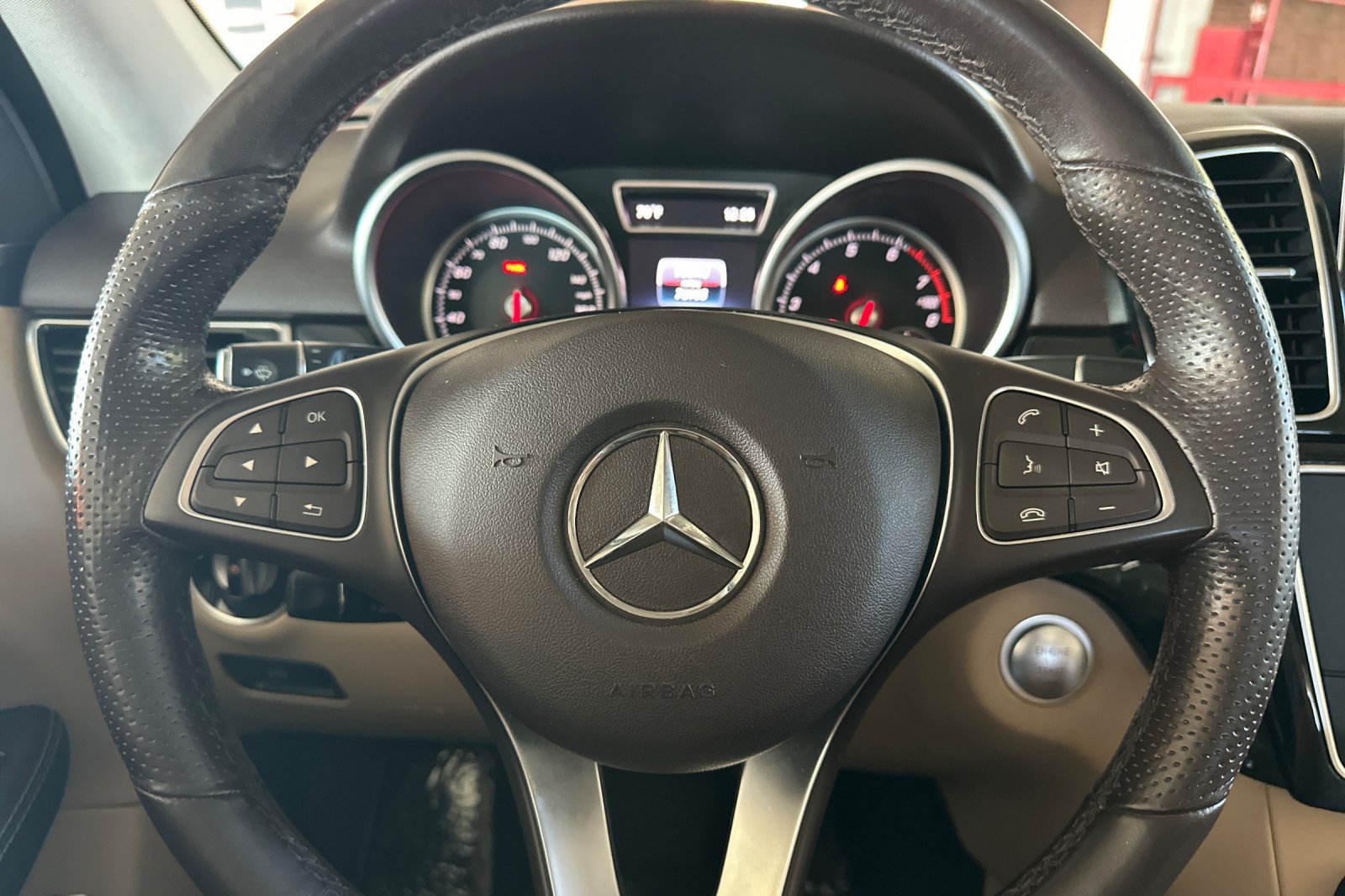 Used 2017 Mercedes-Benz GLE 350 4MATIC image 29