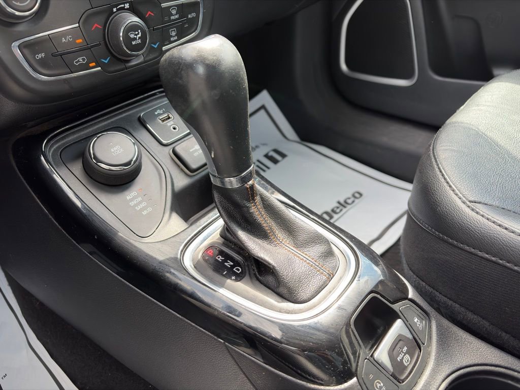 Used 2021 Jeep Compass Limited image 25