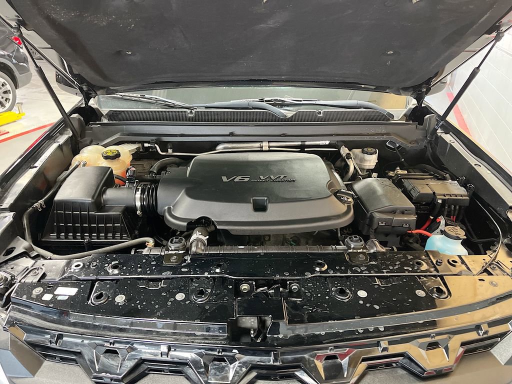 Used 2021 Chevrolet Colorado ZR2 w/ ZR2 Midnight Special Edition image 29