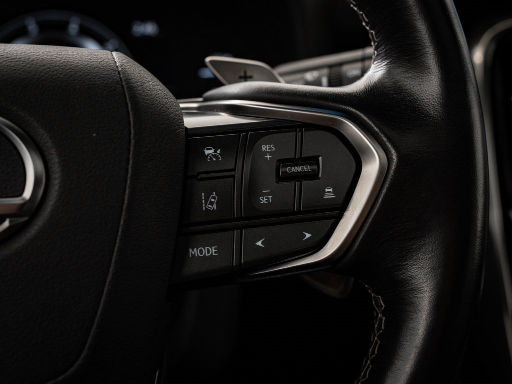 Used 2024 Lexus LX 600 4WD w/ Interior Upgrade Package image 31