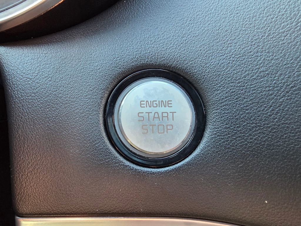 Used 2023 Kia Stinger GT2 image 23