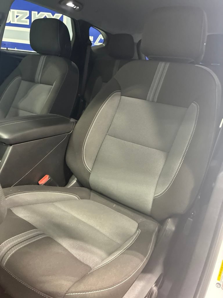 Used 2024 Chevrolet Blazer LT w/ Convenience Package FWD image 14