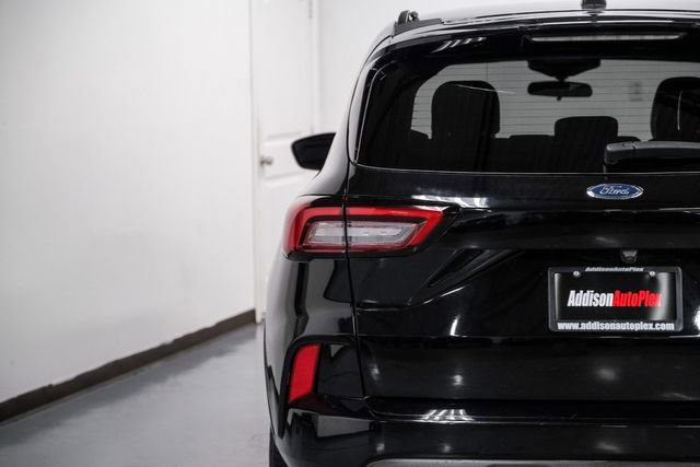 Used 2023 Ford Escape ST-Line image 39