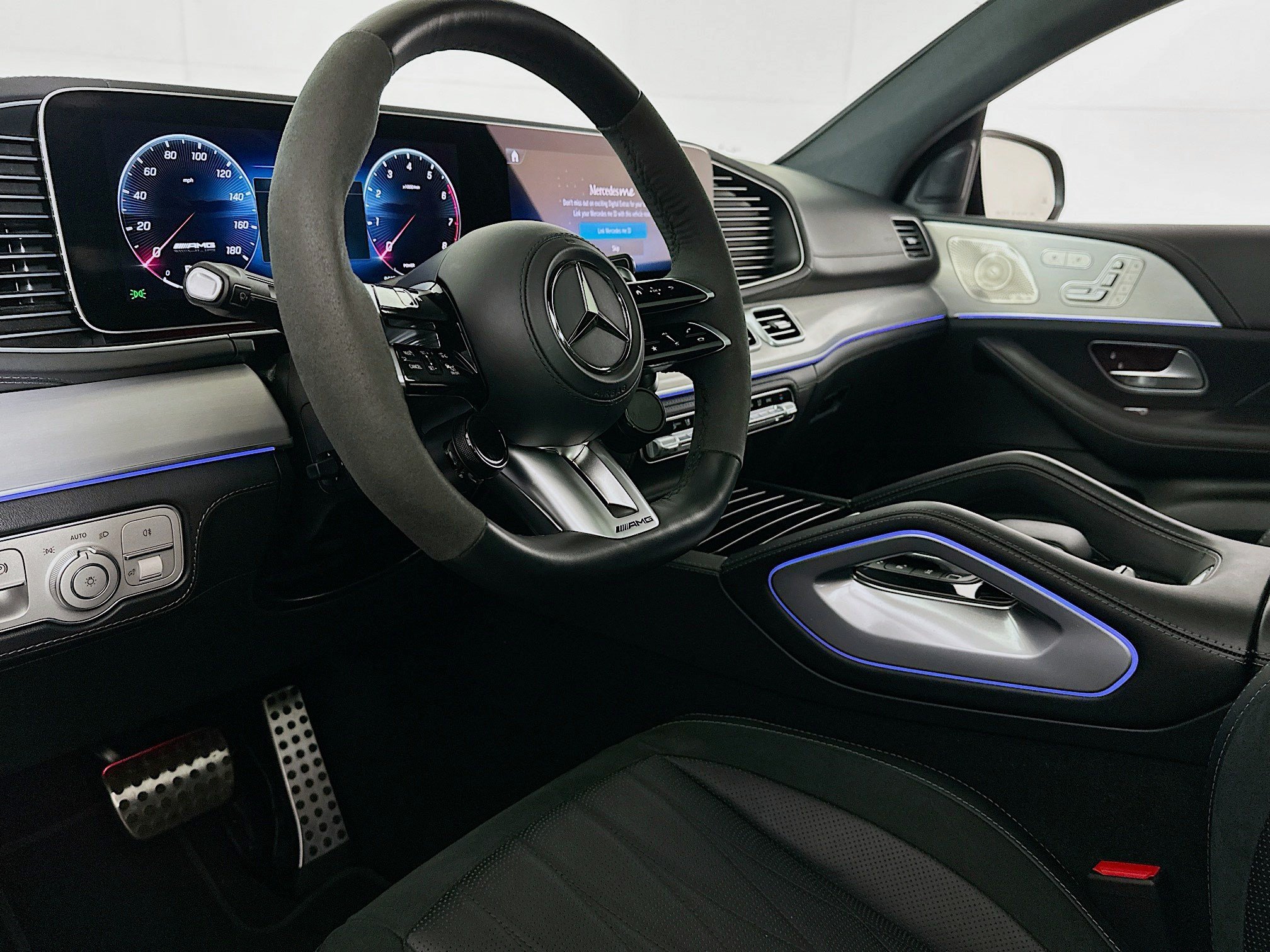 Used 2025 Mercedes-Benz GLE 53 AMG 4MATIC Coupe image 7