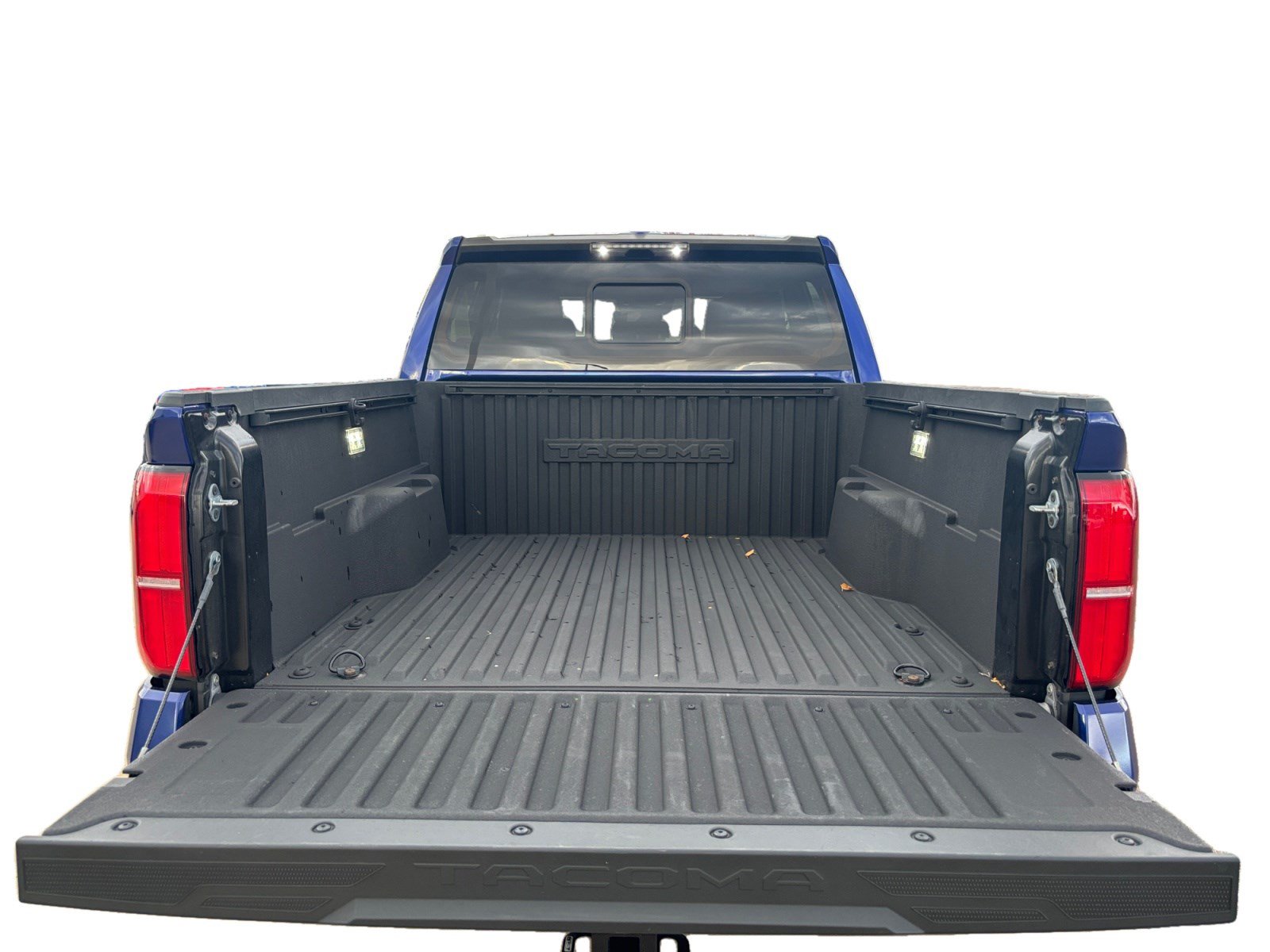 Used 2024 Toyota Tacoma SR5 AWD/4WD image 19