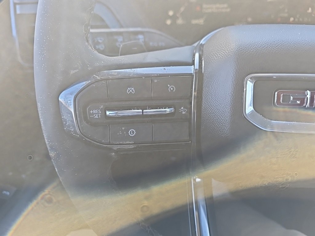 Used 2025 GMC Yukon XL AT4 w/ AT4 Premium Package image 16