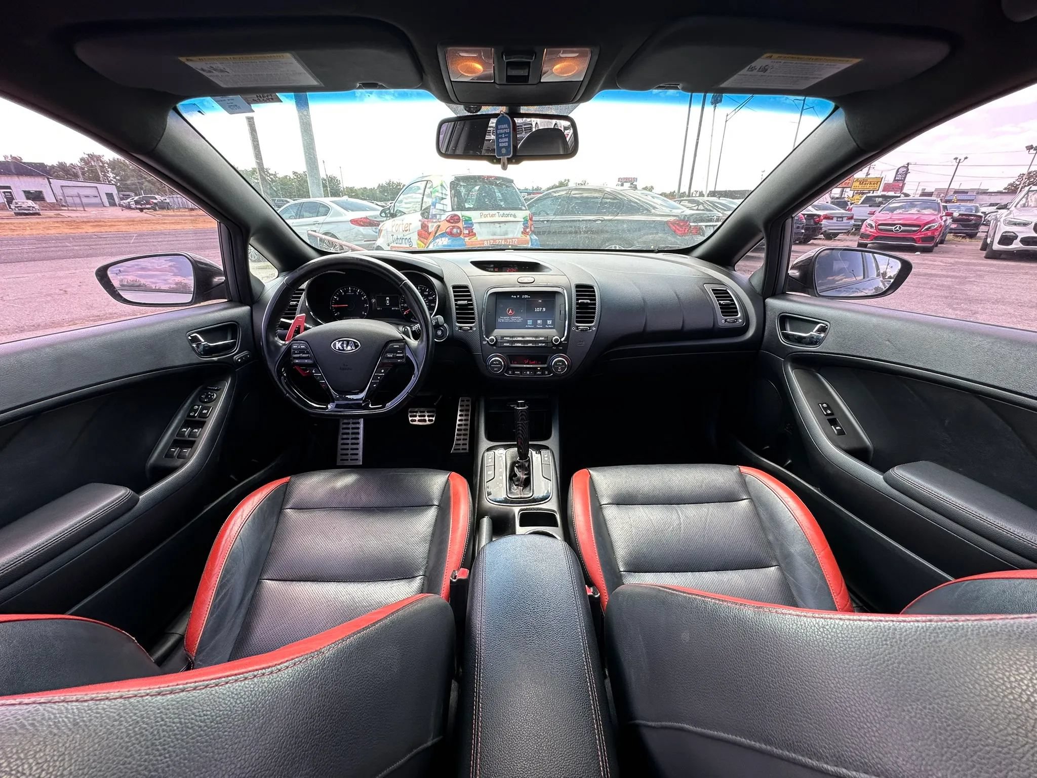 Used 2017 Kia Forte SX w/ SX Premium Tech Package FWD image 2