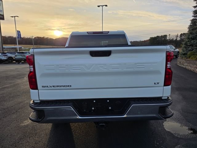Used 2022 Chevrolet Silverado 1500 LT AWD/4WD image 3