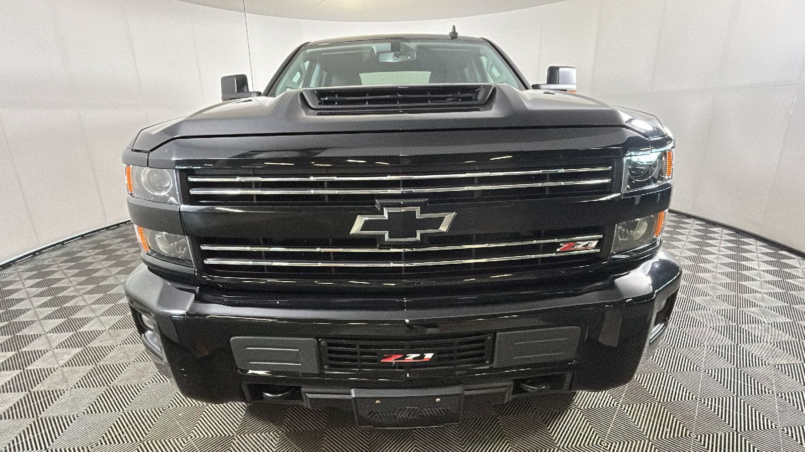 Used 2017 Chevrolet Silverado 2500 LTZ w/ Duramax Plus Package AWD/4WD image 9