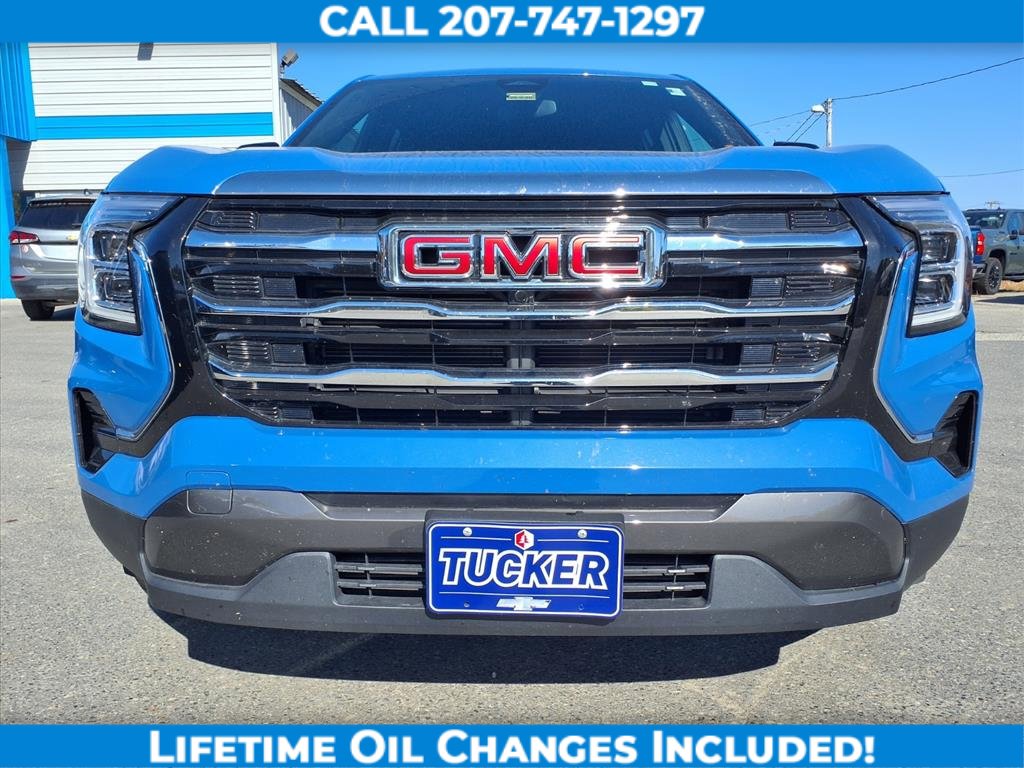 Used 2025 GMC Terrain Elevation image 3