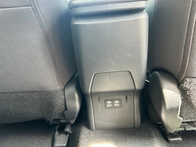 Used 2026 Toyota Prius LE FWD image 30