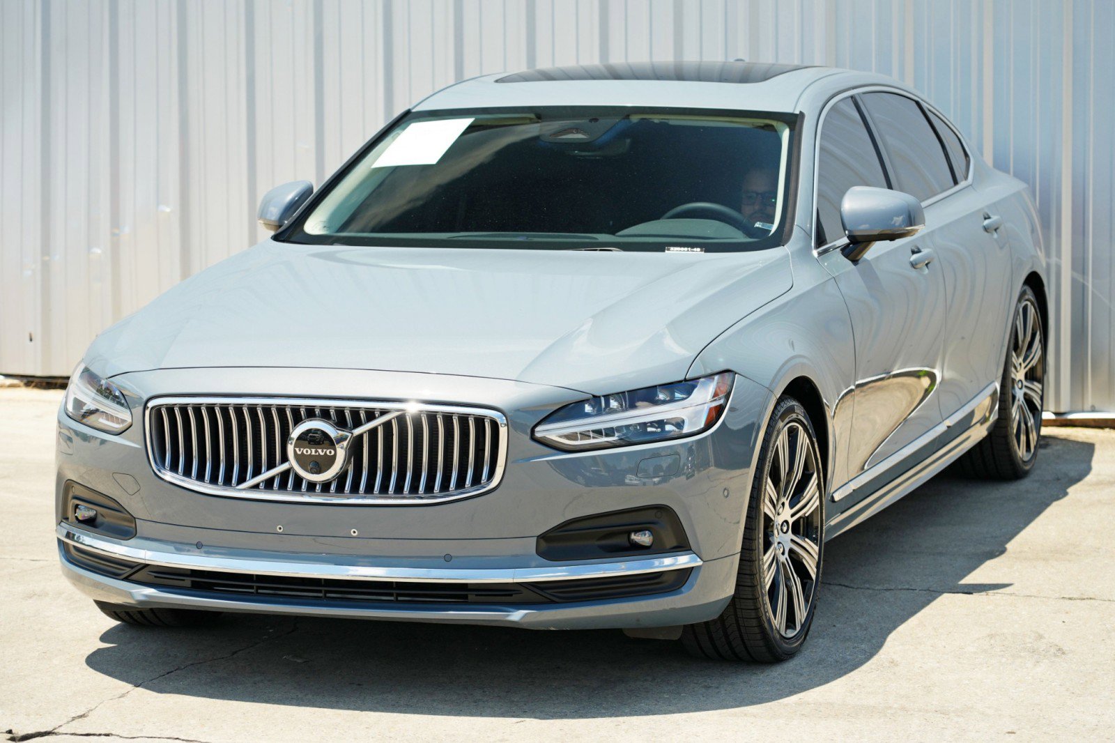 Used 2023 Volvo S90 B6 Plus w/ Protection Package Premier image 47