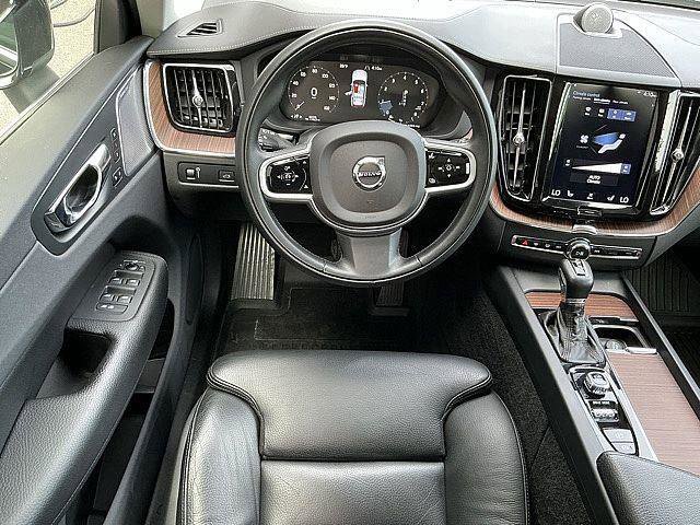 Used 2019 Volvo XC60 T6 Inscription w/ Protection Package Premier AWD/4WD image 5